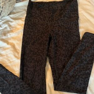 Cheetah print leggings